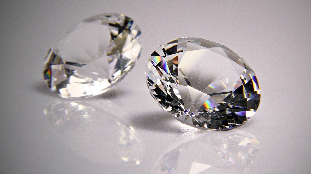 الماس را چگونه تشخیص دهیم