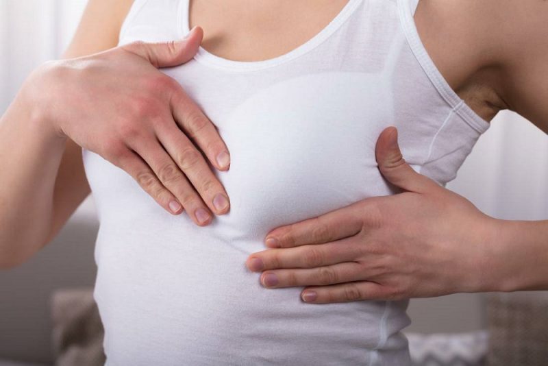 علت و درمان نامتقارن بودن سینه ها در زنان