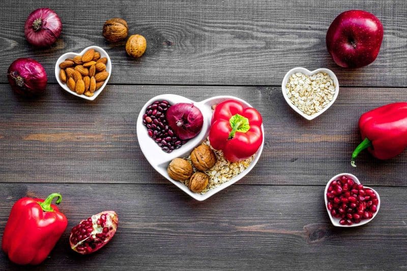 چگونه کلسترول خون را پایین بیاوریم؟