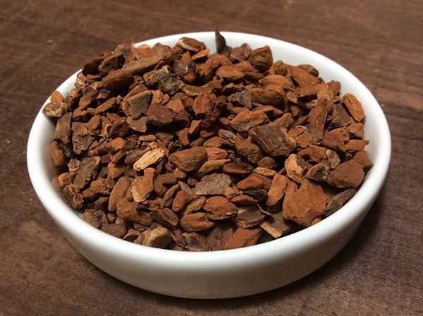گیاه ساسافراس