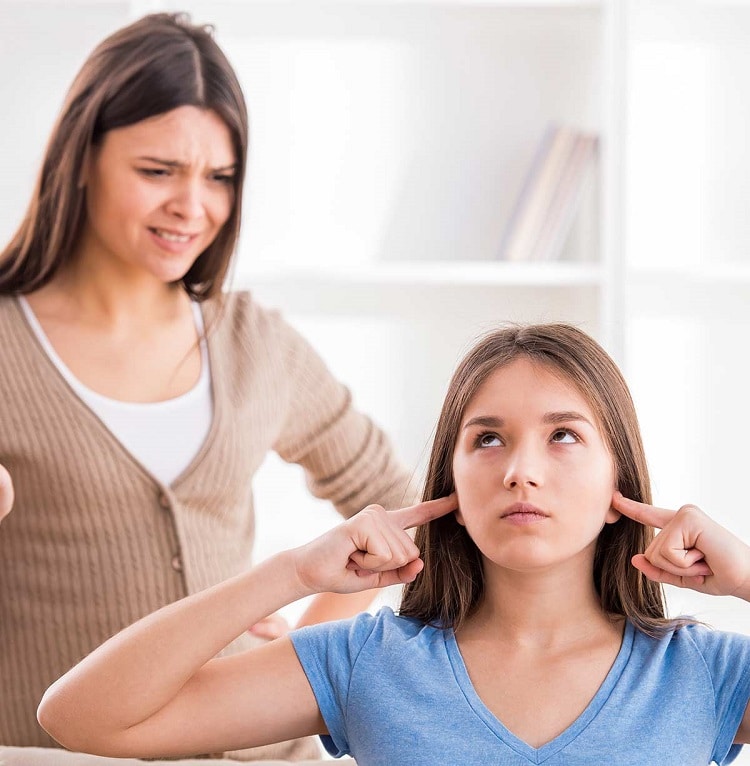 5 Effective Tips To Deal With Your Stubborn Teenager 1