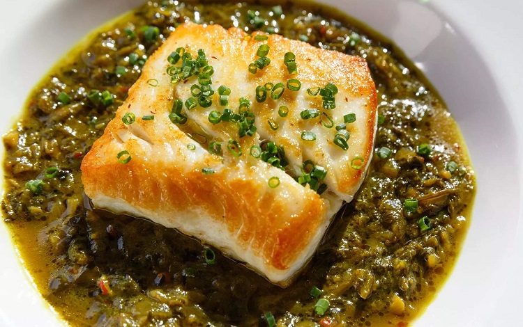 طرز تهیه قلیه ماهی با رب انار