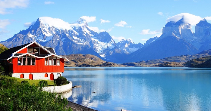 دریاچه پهوئه (Pehoe) در کشور شیلی