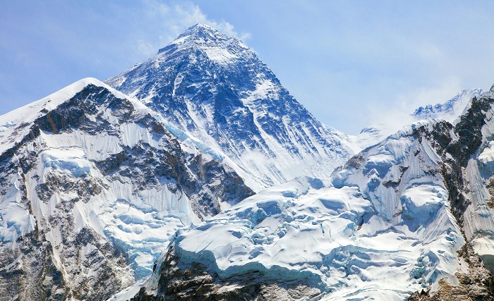 قله اورست (Everest) در کشور چین 
