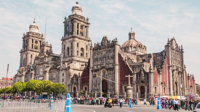 جاذبه ‌های گردشگری مکزیکو سیتی - کلیسای جامع Catedral Metropolitana