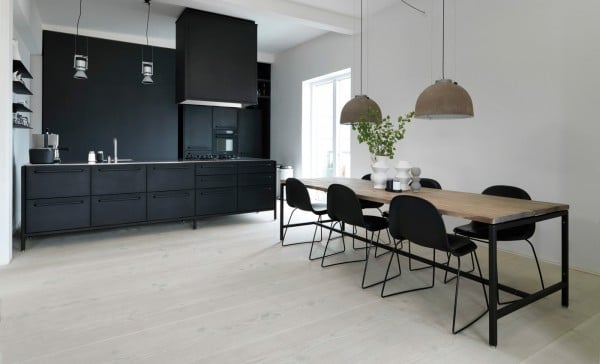 contrast wood floor 600x364 1