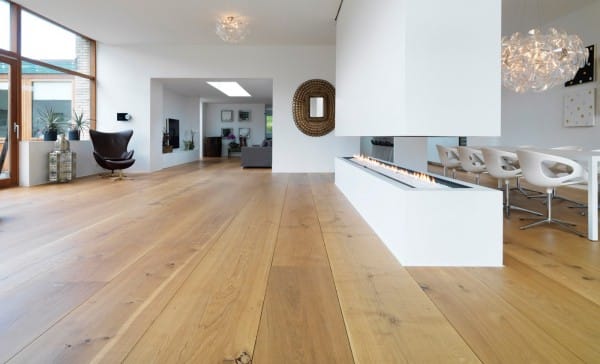 golden wood floor 600x364 1