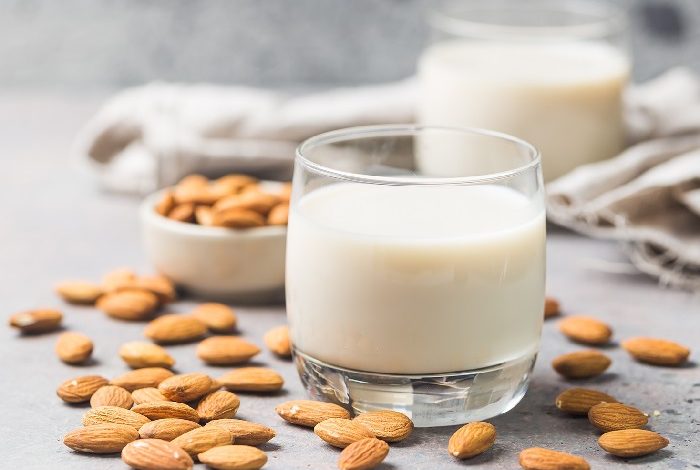 عوارض جدی شیر بادام برای سلامت بدن