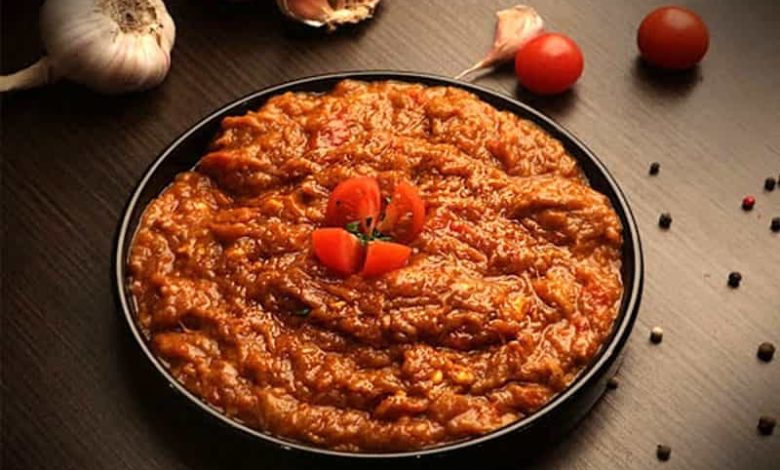 طرز تهیه میرزا قاسمی خوشمزه برای دو نفر