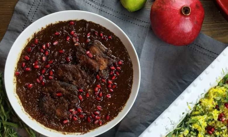 طرز تهیه فسنجان با مرغ برای 20 نفر