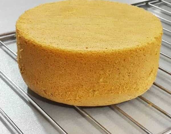 طرز تهیه کیک اسفنجی بدون فر برای ۱۰ نفر