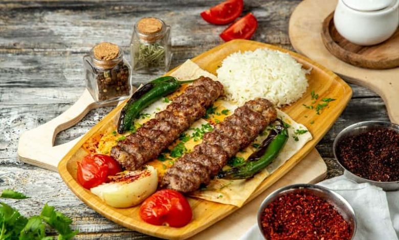 طرز تهیه کباب کوبیده مجلسی برای 4 نفر