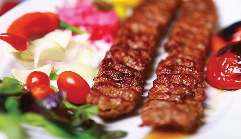 طرز تهیه کباب کوبیده مجلسی برای 4 نفر
