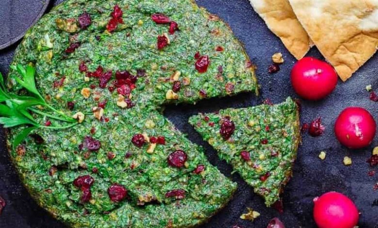 طرز تهیه کوکو سبزی ساده برای 4 نفر