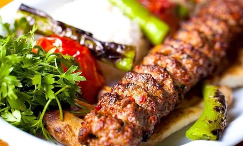 طرز تهیه کباب کوبیده مجلسی برای 4 نفر