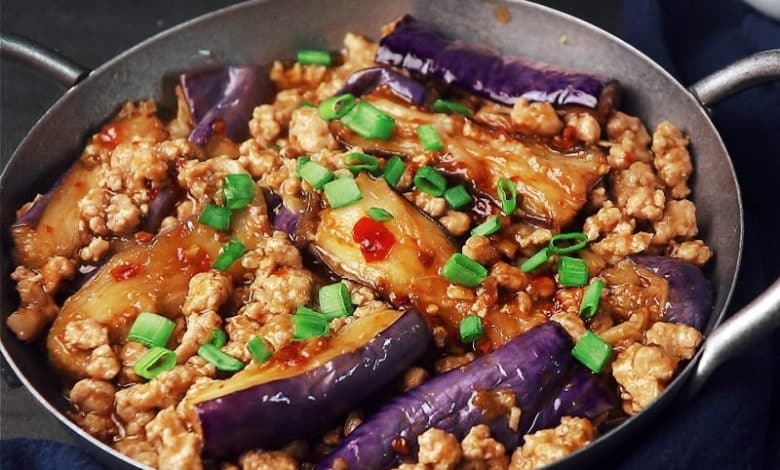 طرز تهیه 3 غذای لذیذ و فوری با بادمجان و گوشت چرخ کرده