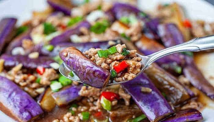 طرز تهیه 3 غذای لذیذ و فوری با بادمجان و گوشت چرخ کرده گوجه بادمجان با گوشت چرخ کرده
