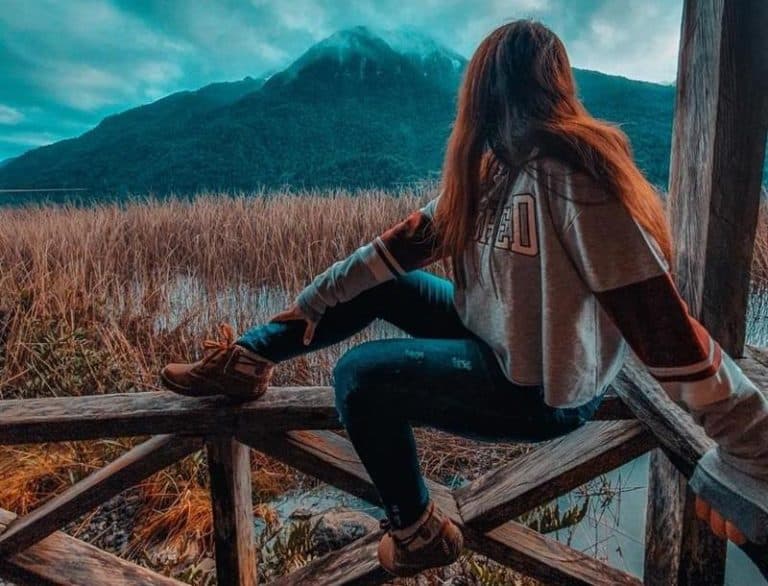 عکس دختر با چهره نامعلوم برای پروفایل