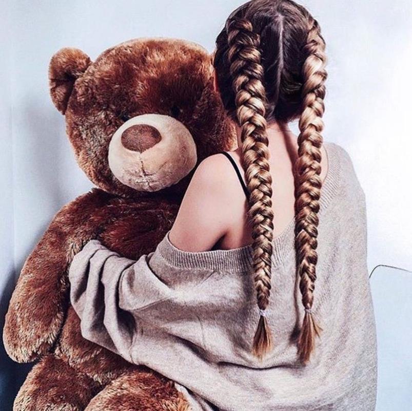 عکس دختر با خرس عروسکی