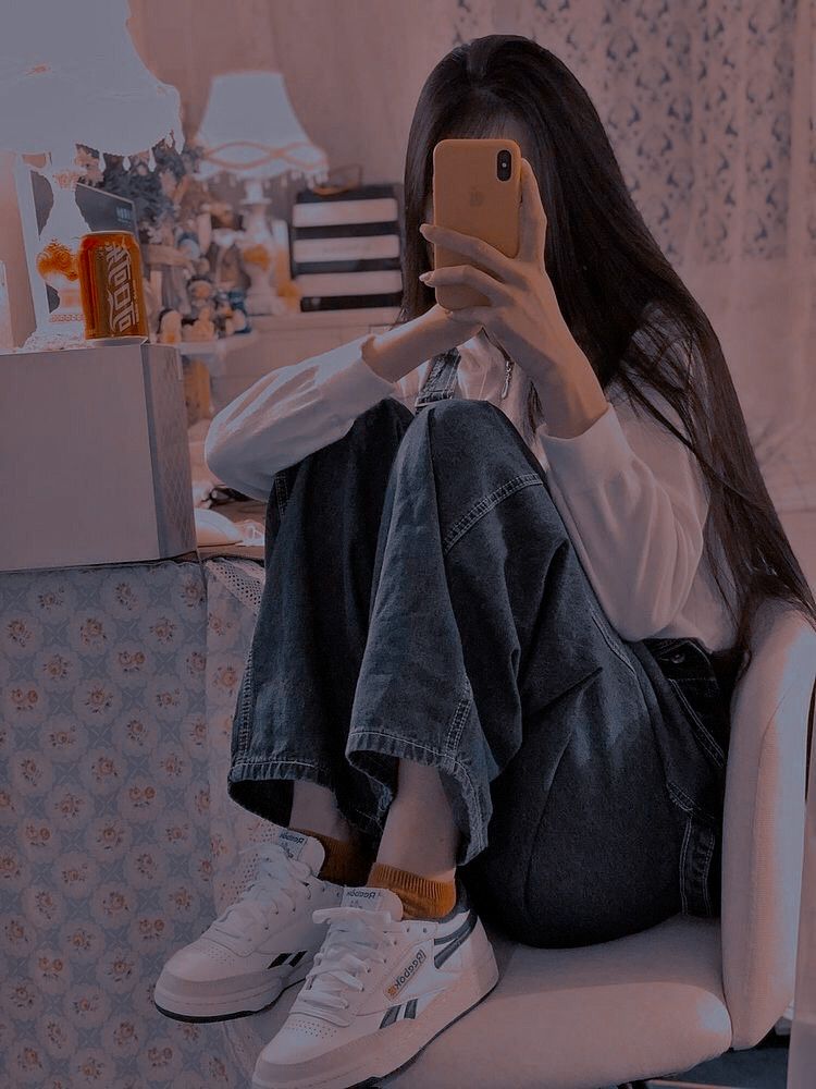 عکس دختر با گوشی برای پروفایل عکس دختر با گوشی برای پروفایل