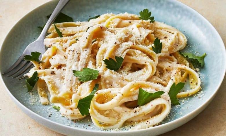 طرز تهیه پاستا آلفردو برای 2 نفر