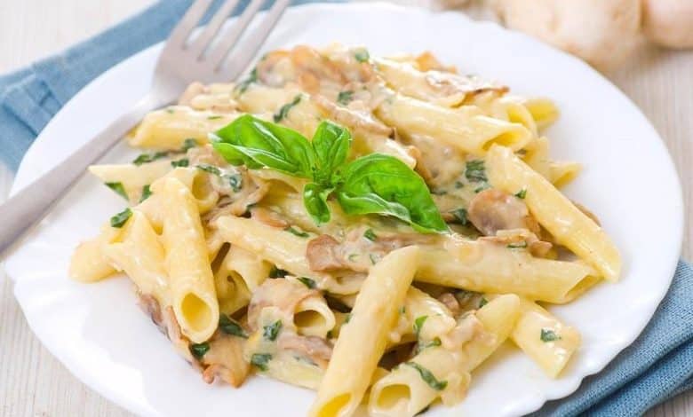 طرز تهیه پاستا آلفردو برای 2 نفر