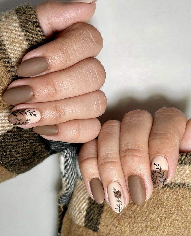 مدل ناخن با رنگ نسکافه ای