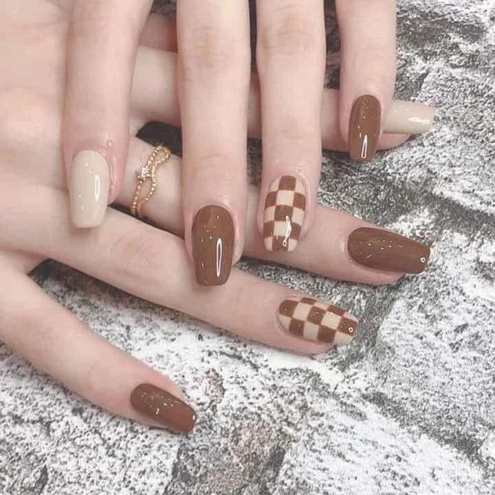 مدل ناخن با رنگ نسکافه ای