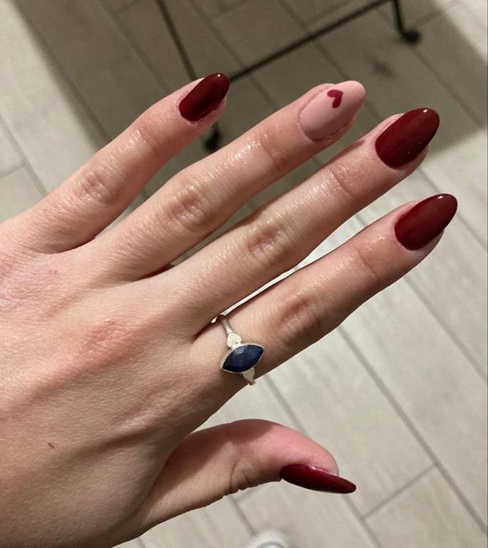 طرح ناخن زرشکی جدید و شیک 15