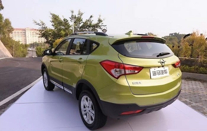 نمای عقب خودرو هایما s5