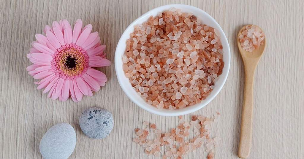 نمک هیمالیا برای کاهش اگزما