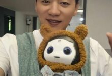 تصاویر تسو بازیگر سریال جومونگ به همراه رباتش "کیمی" در سن 52 سالگی + ویدیو