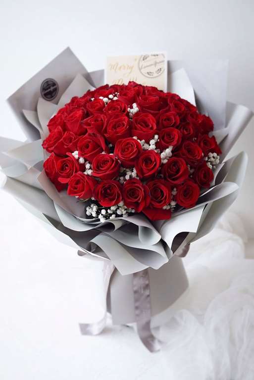 زیباترین دسته گل های رز قرمز + مدل دسته گل رز قرمز لاکچری