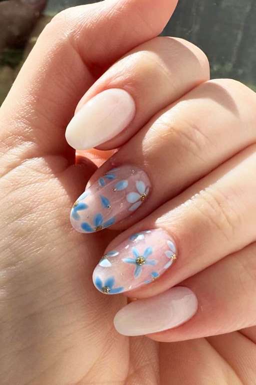 11 Best Flower Nails مدل ناخن با طرح گل های بهاری جدید دخترانه 1403