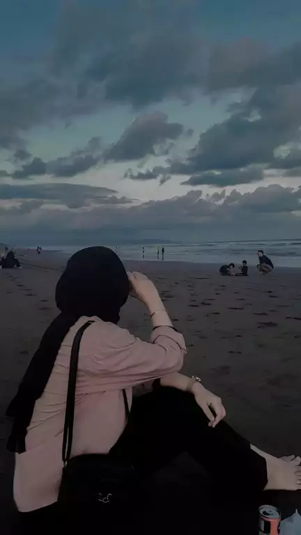عکس دختر با چهره نامعلوم کنار دریا (62) عکس دختر با چهره نامعلوم و از پشت سر کنار دریا