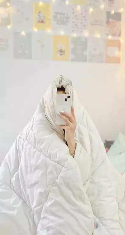 85 عکس دختر با گوشی ایفون برای پروفایل