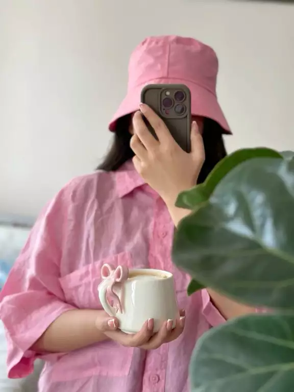 85 عکس دختر با گوشی ایفون برای پروفایل