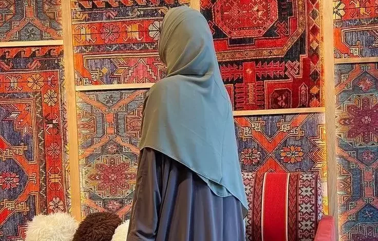 عکس دختر از پشت سر با حجاب و بدون چهره