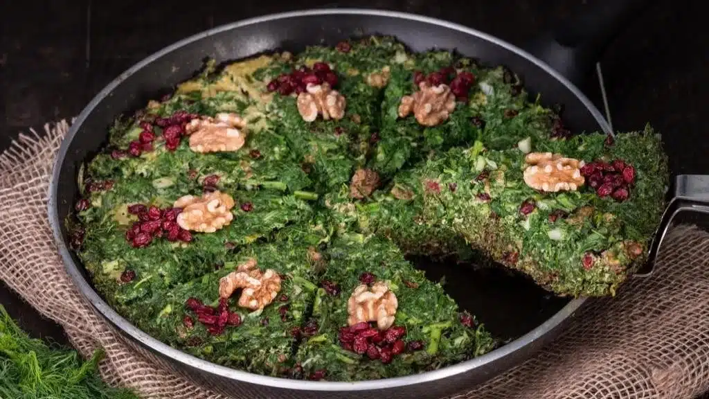 کوکو سبزی غذاهای ساده و خوشمزه ای که در 20 دقیقه آماده می شوند