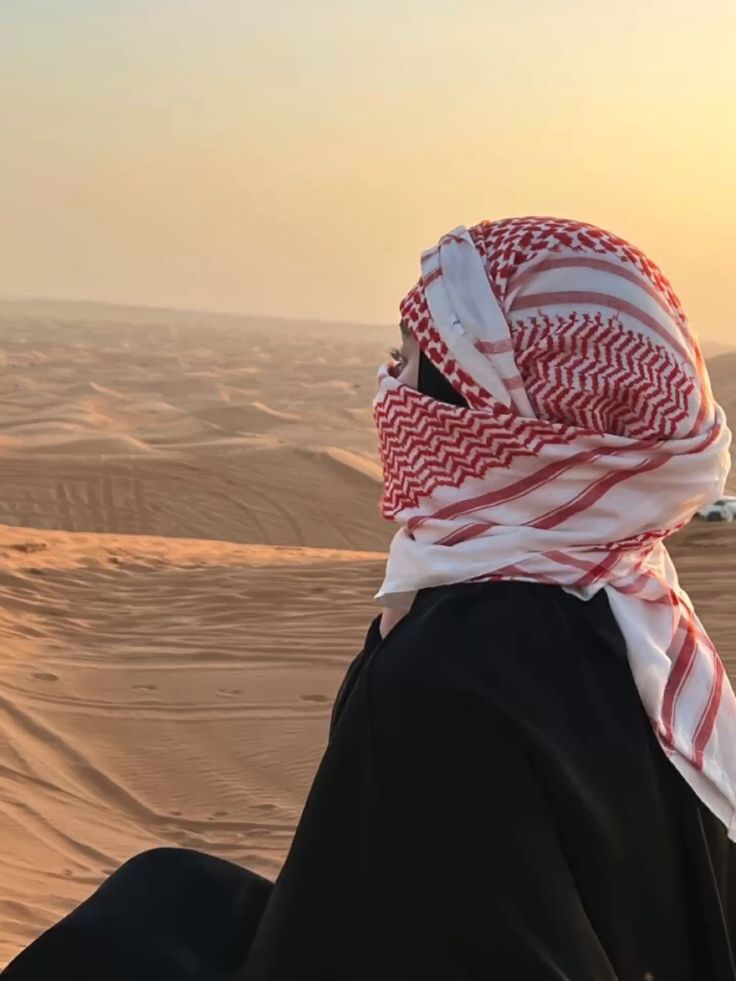 عکس پروفایل دختر عربی با چفیه 18