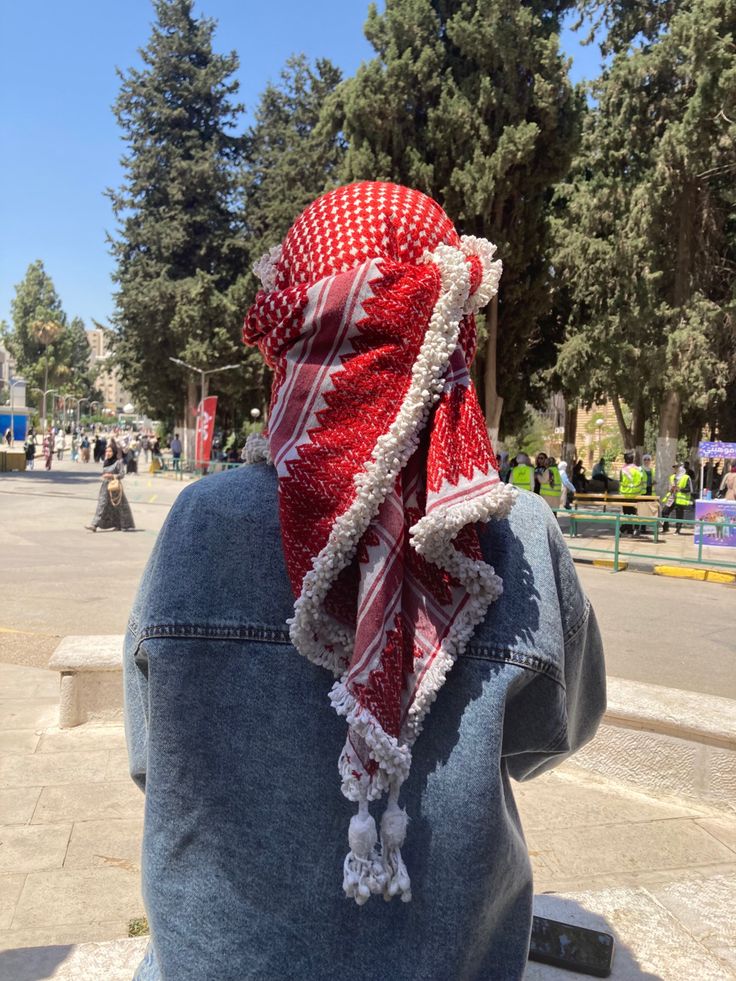 عکس پروفایل دختر عربی با چفیه 24