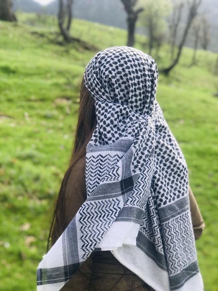 عکس پروفایل دختر عربی با چفیه -39 عکس پروفایل دختر عربی با چفیه 39