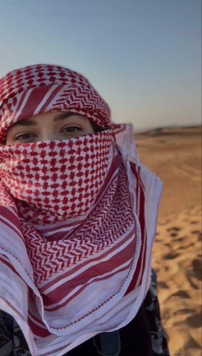 عکس پروفایل دختر عربی با چفیه 41