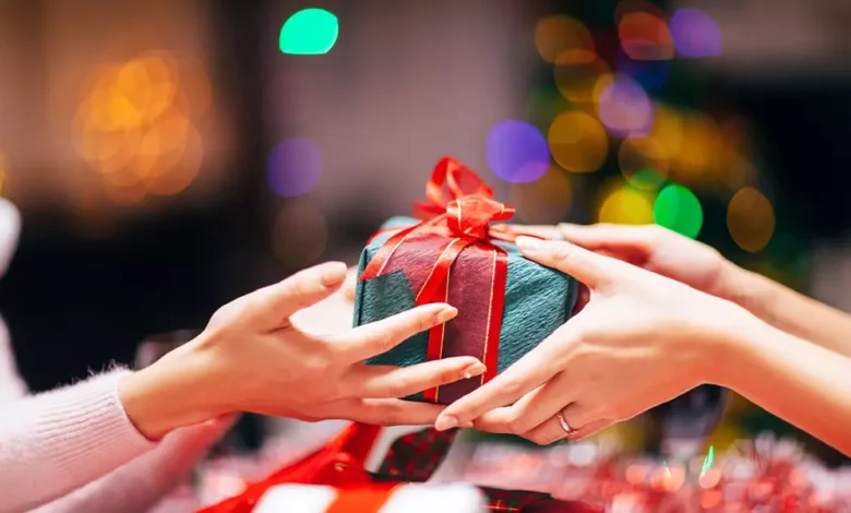 بهترین هدایا برای عیدی دادن به بزرگ‌ترها و کوچکترها