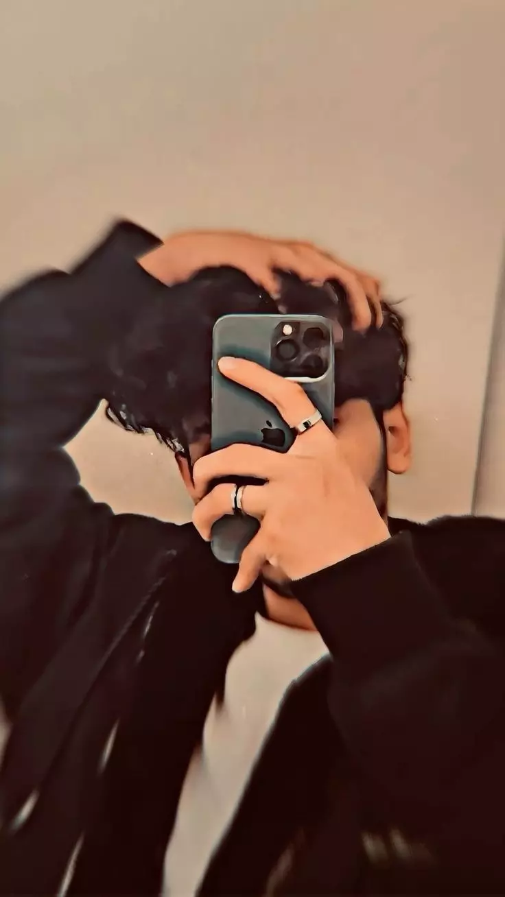 عکس پروفایل با گوشی آیفون پسرانه 12