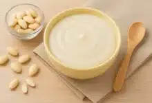 طرز تهیه حریره بادام برای نوزاد ۶ ماهه با شیر مادر و آب