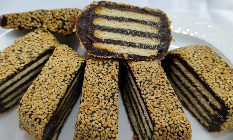 طرز تهیه دسر خرما با بیسکویت؛ خوشمزه، سریع و مقوی