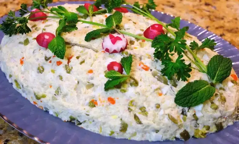 طرز تهیه سالاد الویه با کالباس برای 10 نفر | دستور خوشمزه و مجلسی