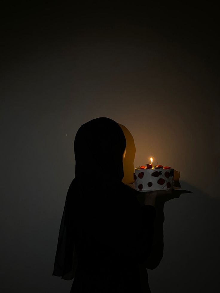 ژست عکس تولد دخترانه لاکچری بدون چهره -50 ژست عکس تولد دخترانه لاکچری بدون چهره 50