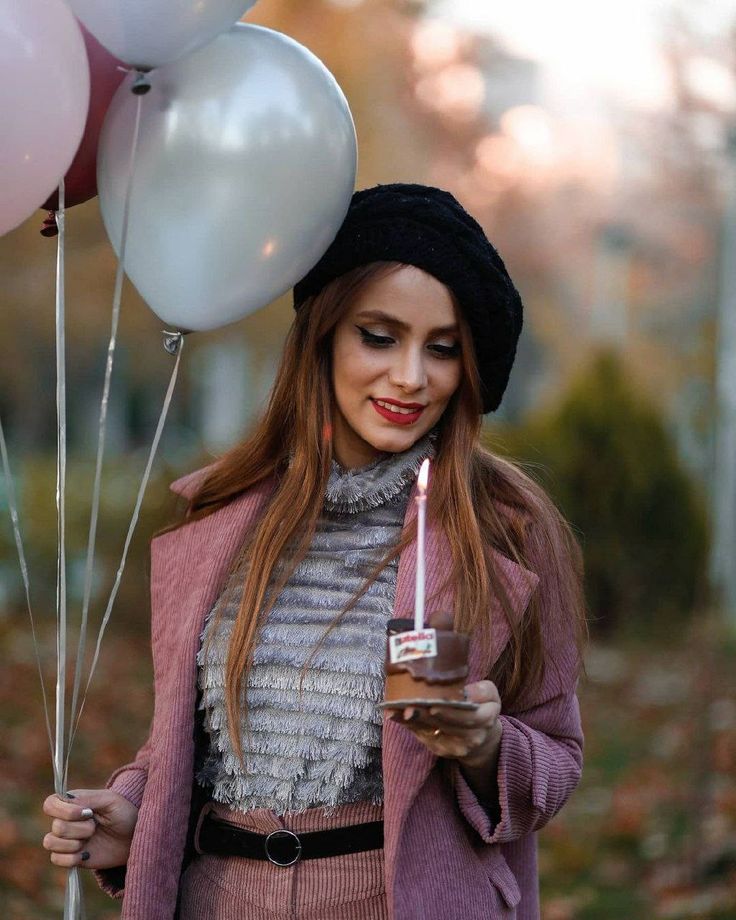ژست عکس تولد دخترانه لاکچری در طبیعت 19